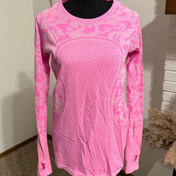 lululemon athletica Tops - Lululemon Athletica Pink Fitted Long Sleeve Tee